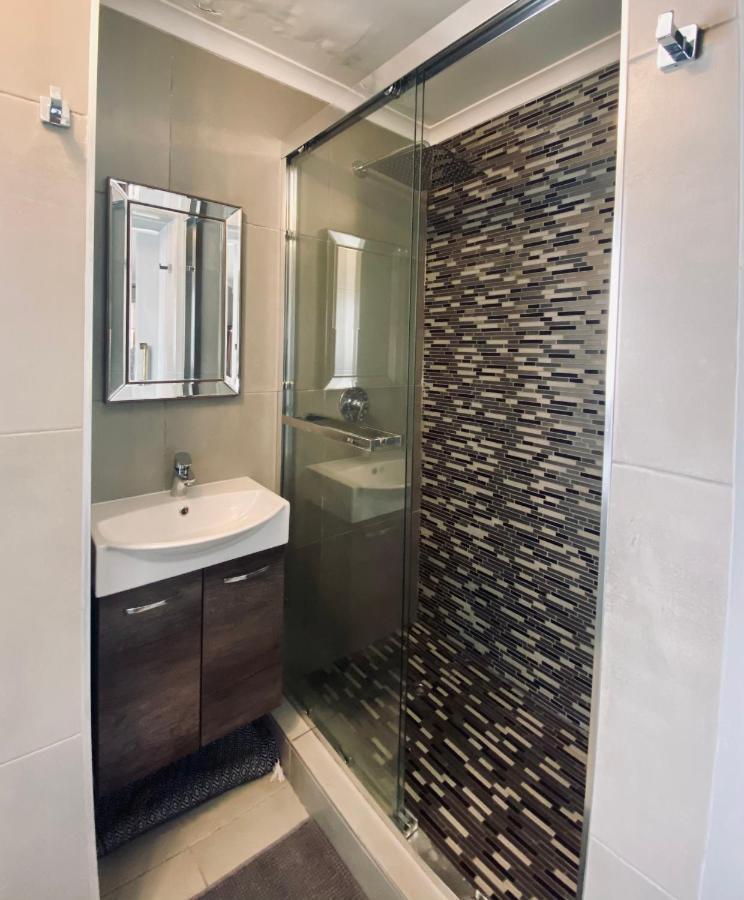 Little Fern Self Catering Hotel George Bagian luar foto